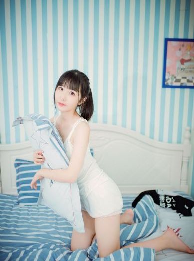 偷窥女教师
