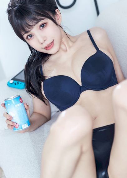第一次挺进小娟的体内